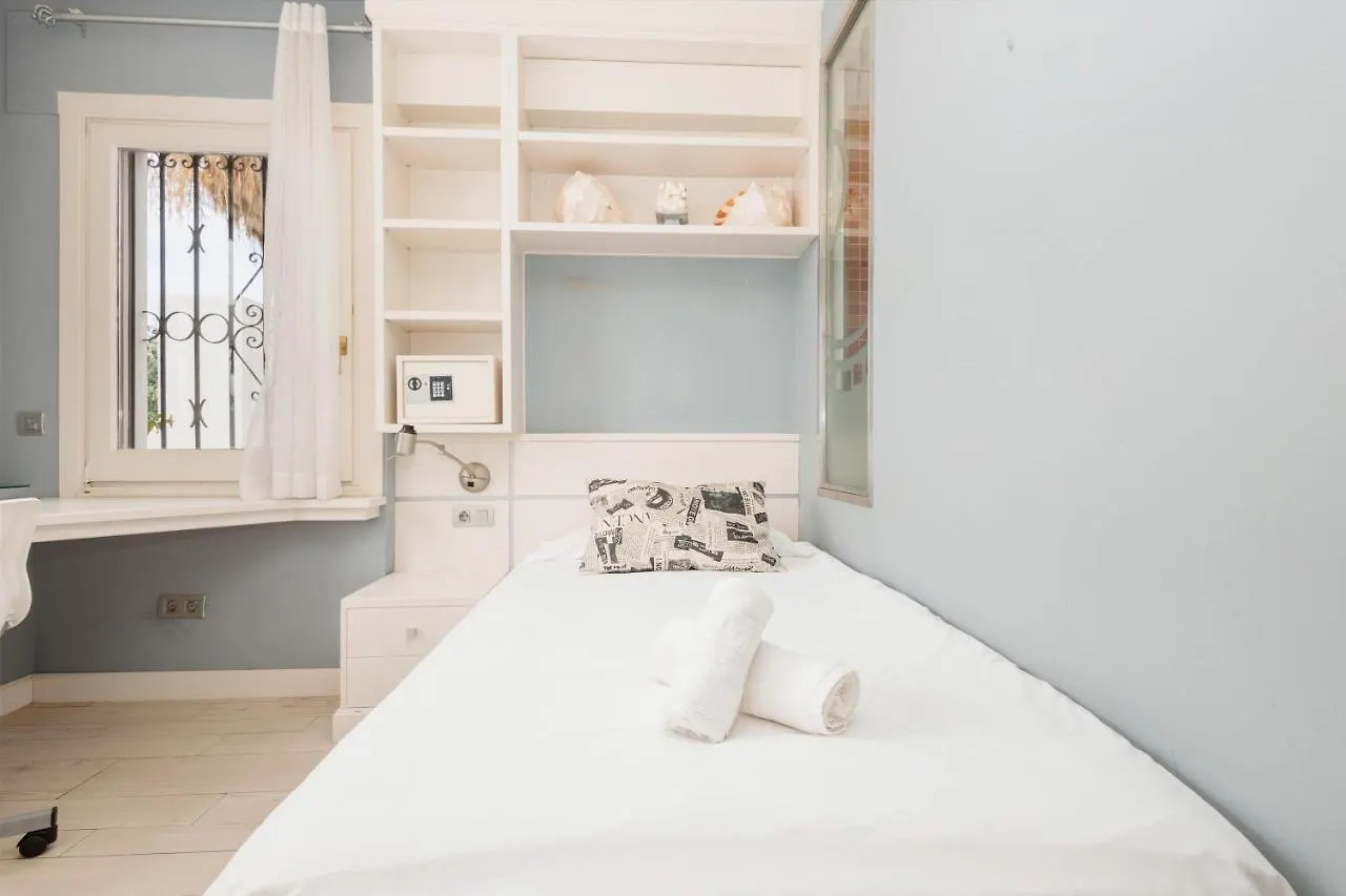 Holiday Home, With Direct Access To The Beach, Sea Views And South Facing, In Puerto Banus Marbella Apartment